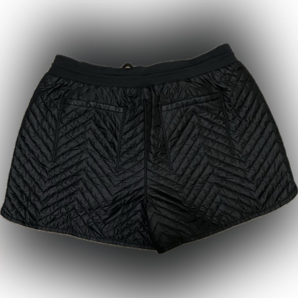 Athleta Solstice Short (Apres Ski Short) - Picture 5 of 10